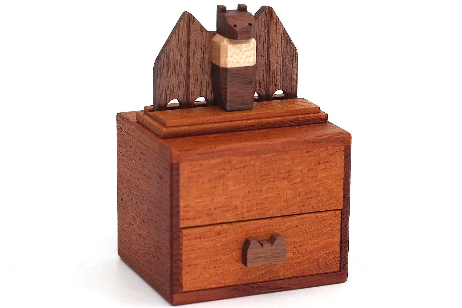 Thinking Bat — Boxes and Booze